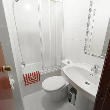 Piso Entre La Playa Y El Centro, Con Aparcamiento דירה *